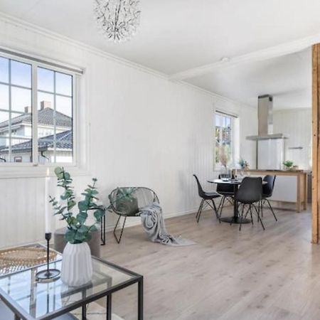 Lys Og Sentral Leilighet Med Terrasse Og Hage Apartment Lillehammer Exterior photo